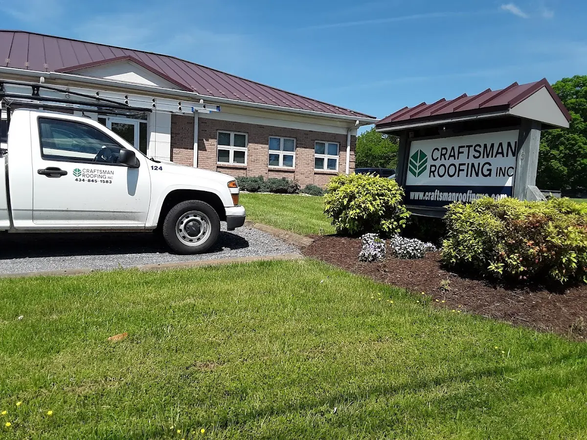 Quality Gutter & Downspout Repair by experienced craftsmen in Sims